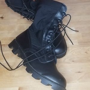 Wide Black Rothco lace up jungle combat boot